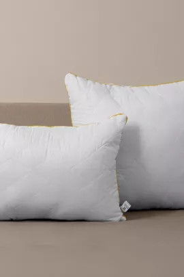 Подушка "Уют" микрофибра золото