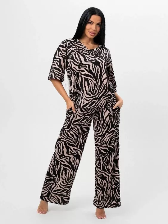 Костюм 568944 зебра последний размер