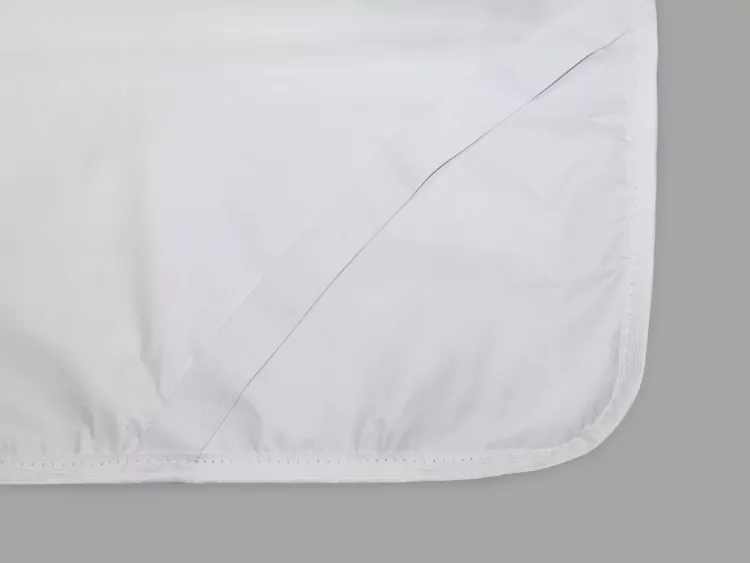 Наматрасник мембрана защитная на резинке