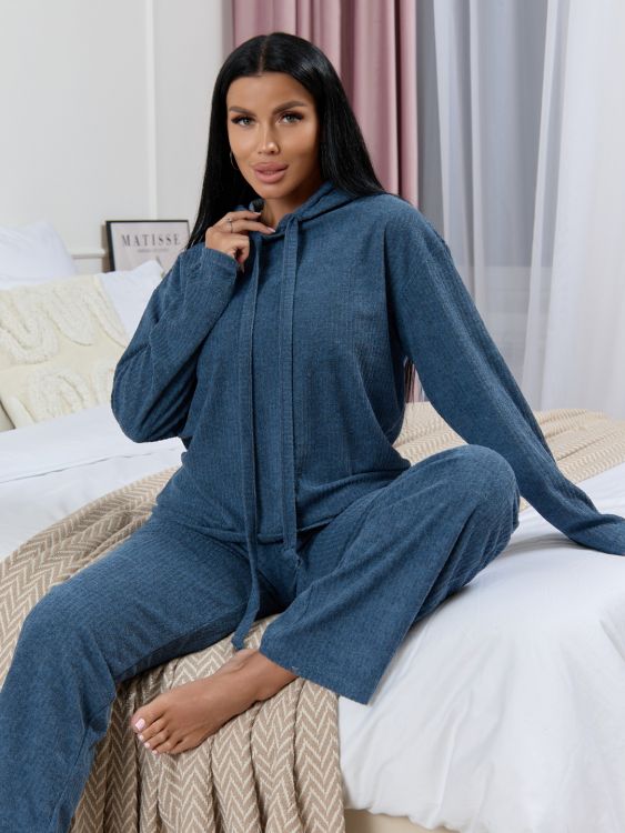 Костюм женский с брюками 682005