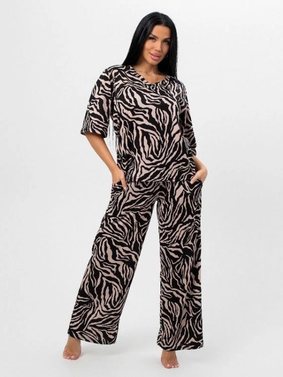Костюм 568944 зебра последний размер